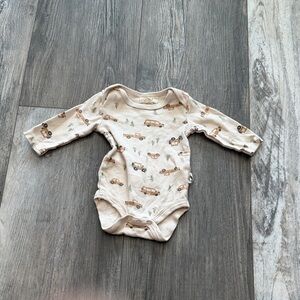Rabbit + Bear Beige Baby Bodysuit with Car Print - Long Sleeve